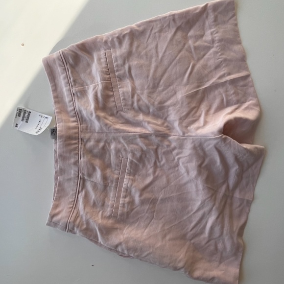 H&M pink/cream shorts! new with TAGS! - Picture 3 of 3